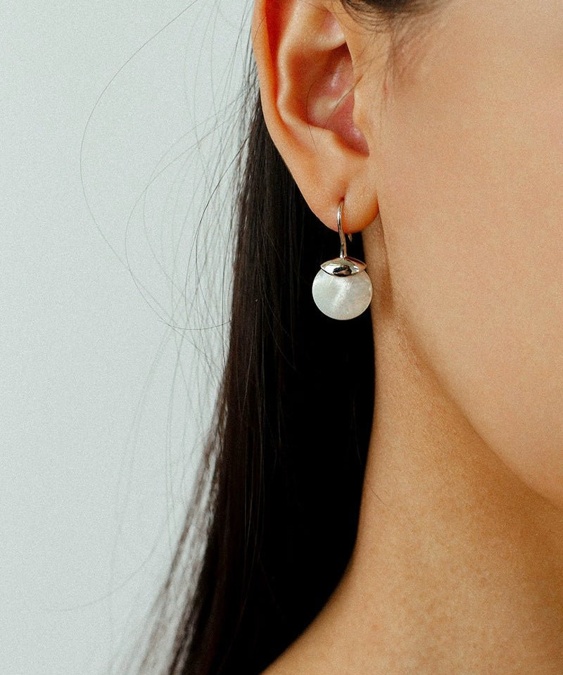 Minimalist Oval Drop Earrings with Black Onyx / White Mother - of - Pearl - floysun