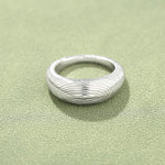 Minimalist Solid Swirl Textured Dome Ring - floysun