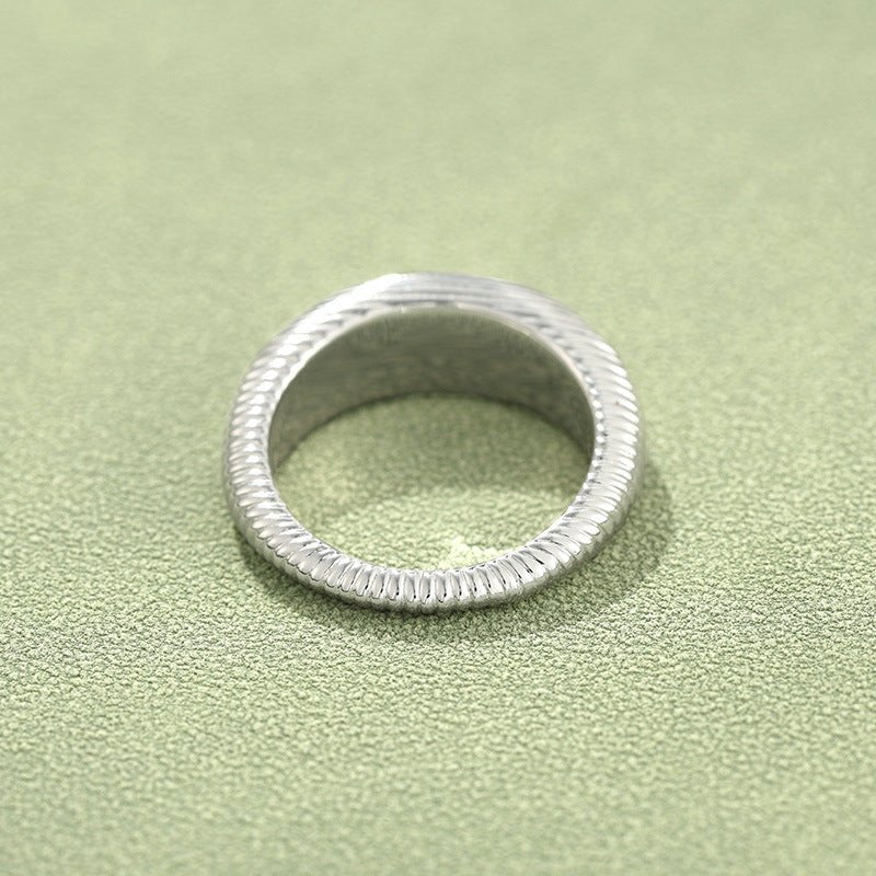 Minimalist Solid Swirl Textured Dome Ring - floysun