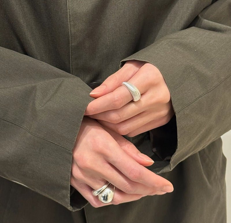 Minimalist Solid Swirl Textured Dome Ring - floysun