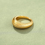 Minimalist Solid Swirl Textured Dome Ring - floysun