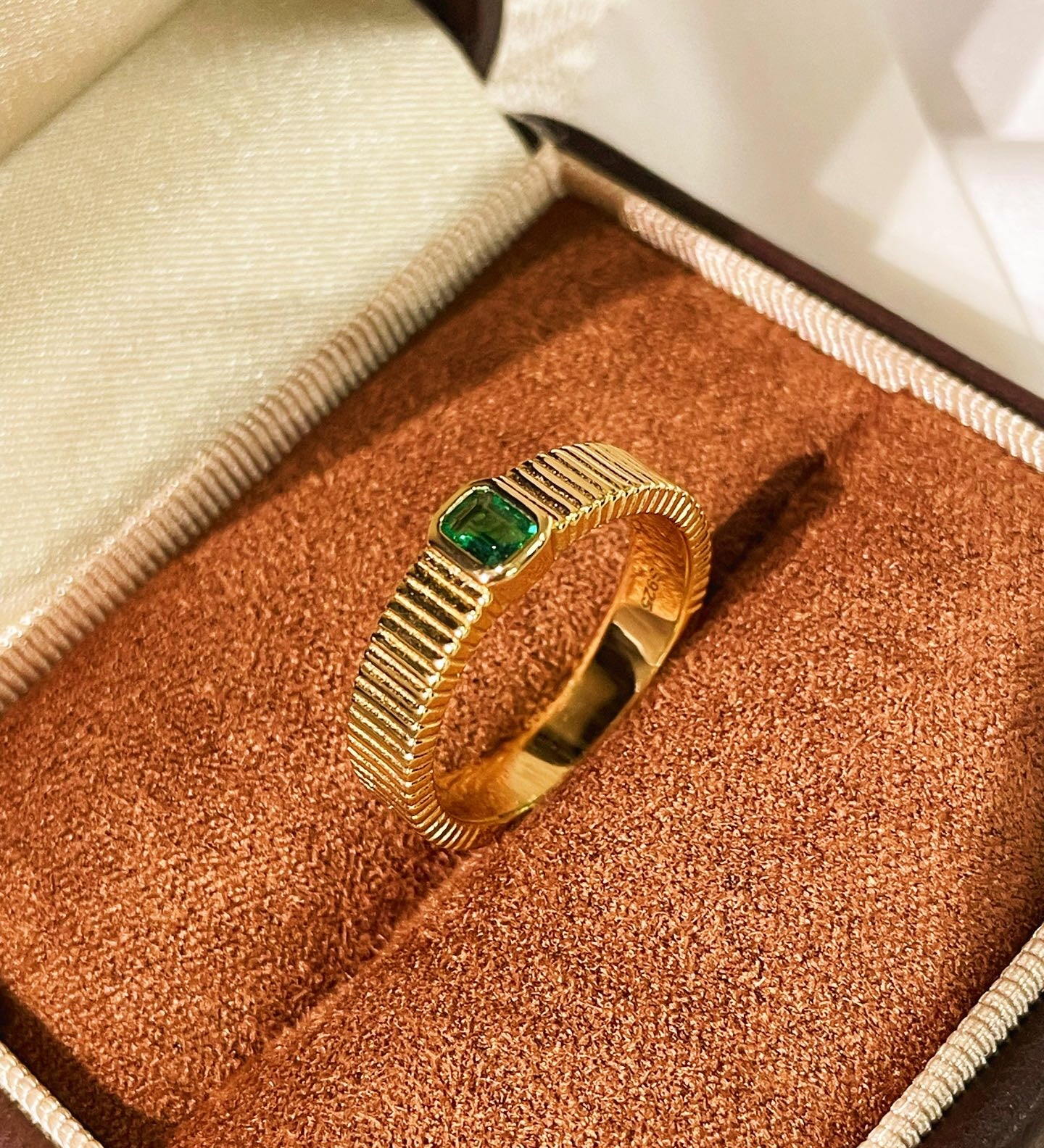 Minimalist T - Square Emerald Ring No - Prong Setting - floysun
