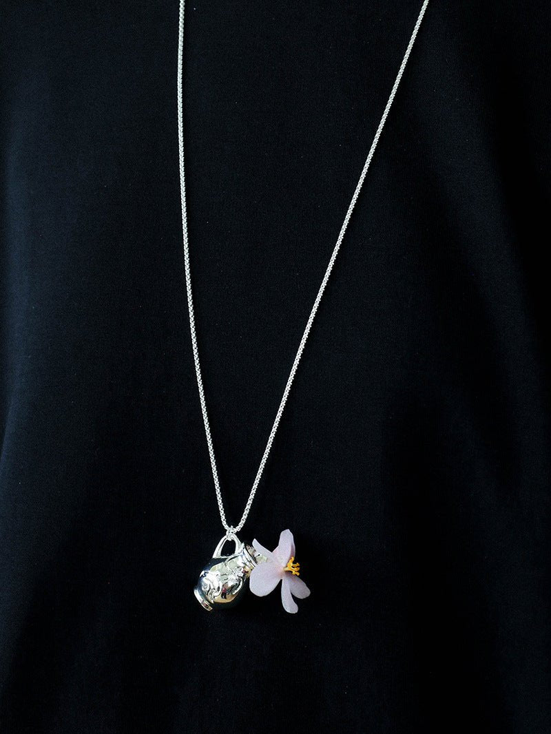 Minimalist Vase / Wine Jug / Wallet Sculptural Pendant Long Necklace - floysun
