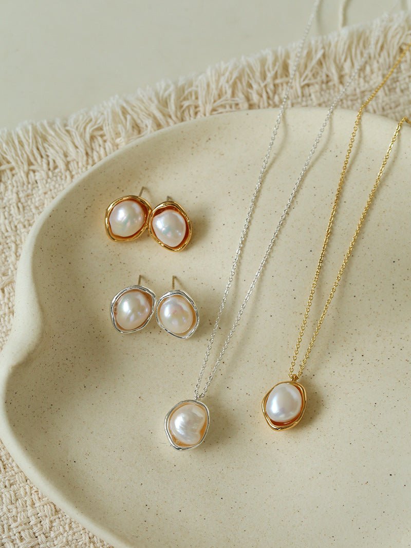 Minimalist Versatile Oval Freshwater Pearl Pendant Necklace - floysun