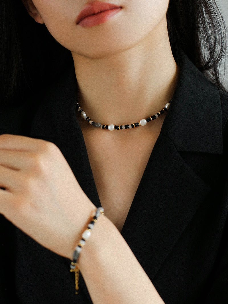 Multiple Irregular Colored Agates Jade Bracelet - Black - floysun