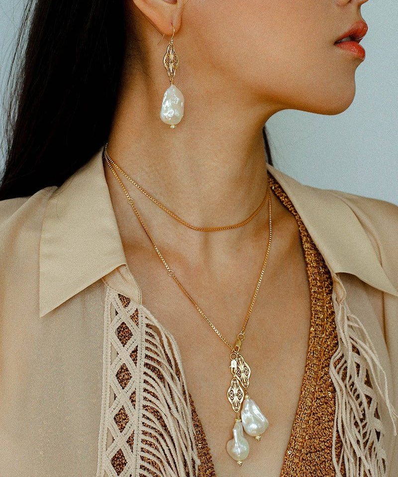 Natural Baroque Pearl Carved Hollow Flower Necklace - floysun