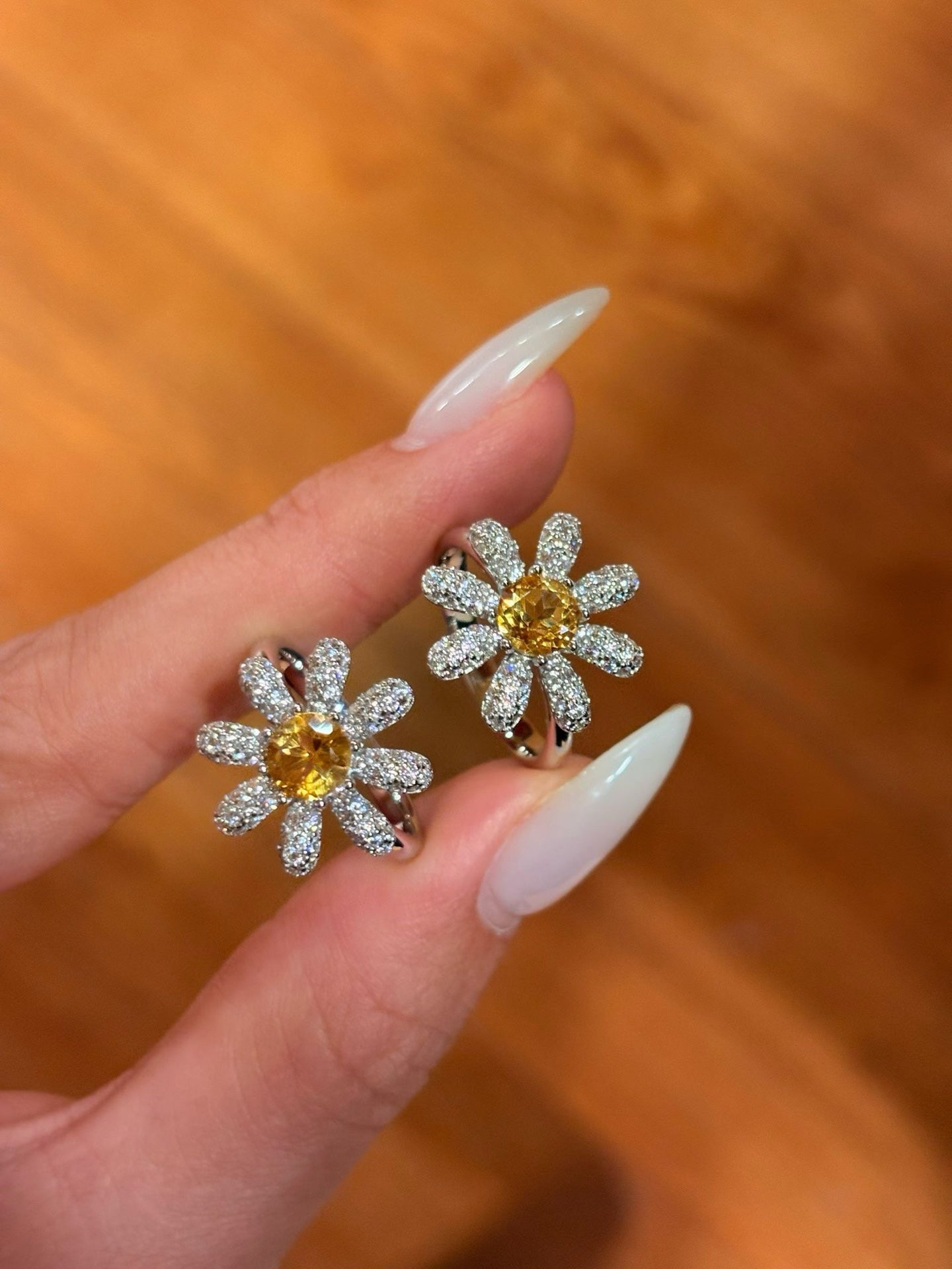 Natural Citrine Daisy Flower Ring - Handcrafted Radiant Sunflower Statement Band - floysun