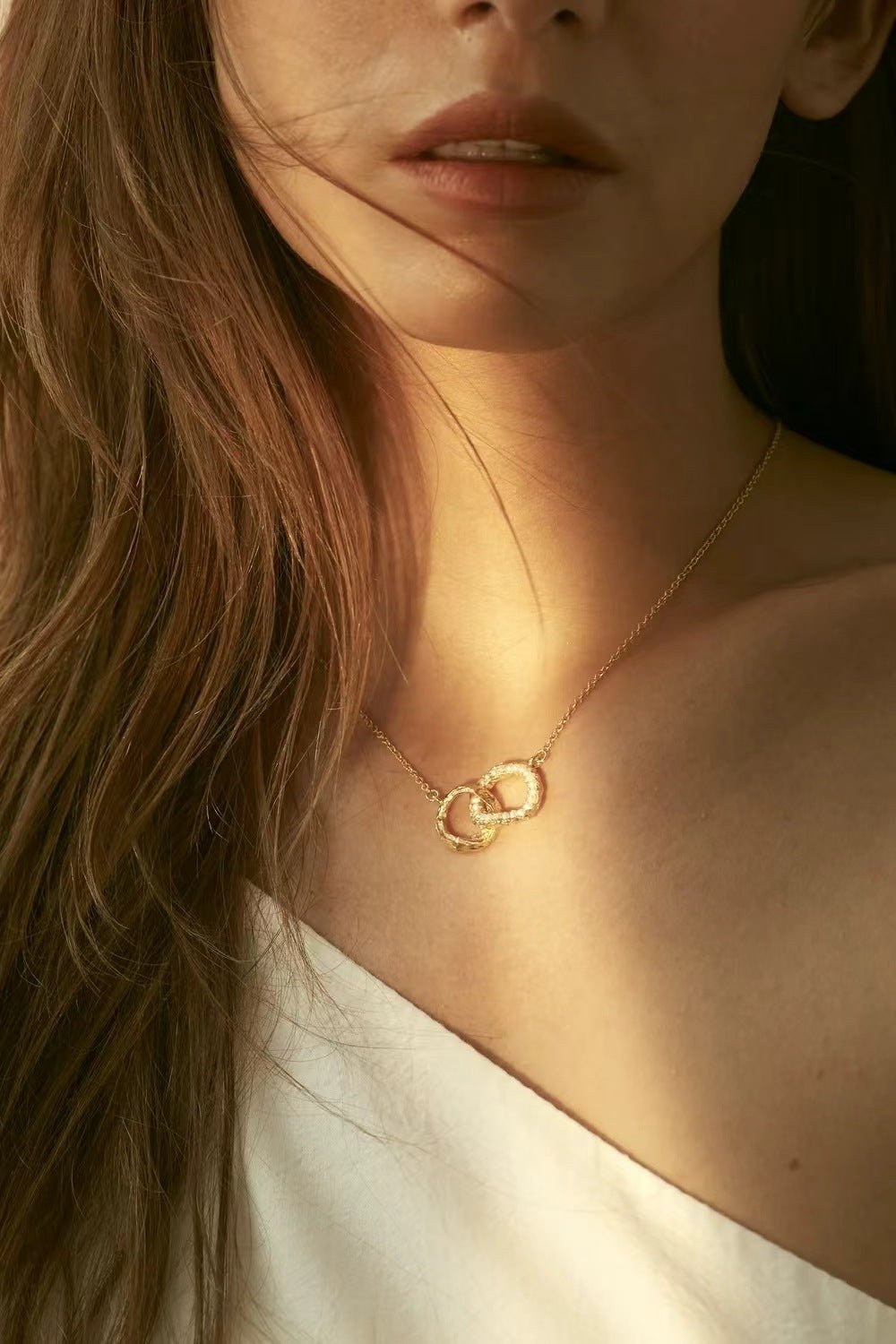 Natural Freshwater Pearl Interlocking Ring Pendant Necklace - floysun