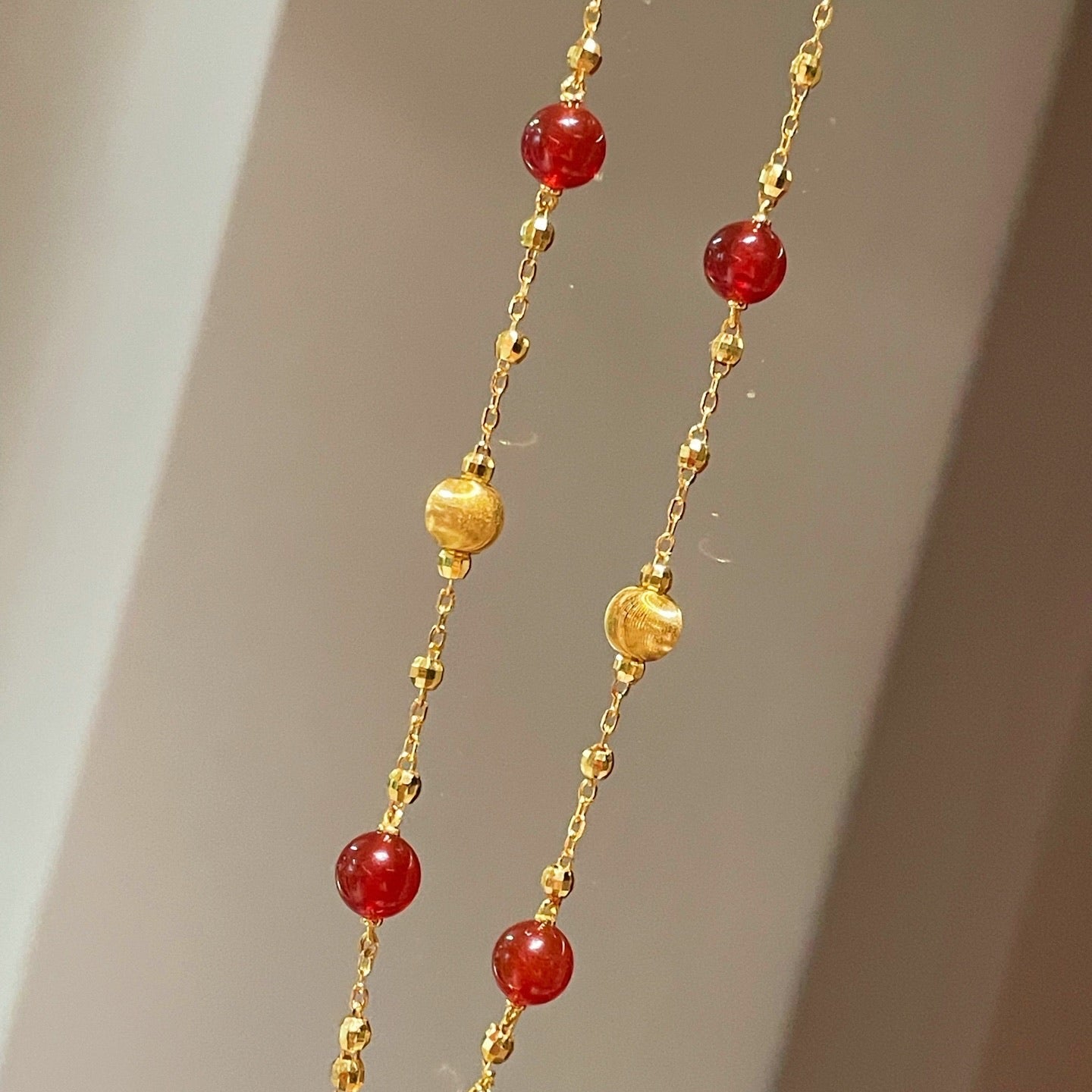 Natural Red Agate & Brushed Gold Beaded Starry Sky Necklace - floysun