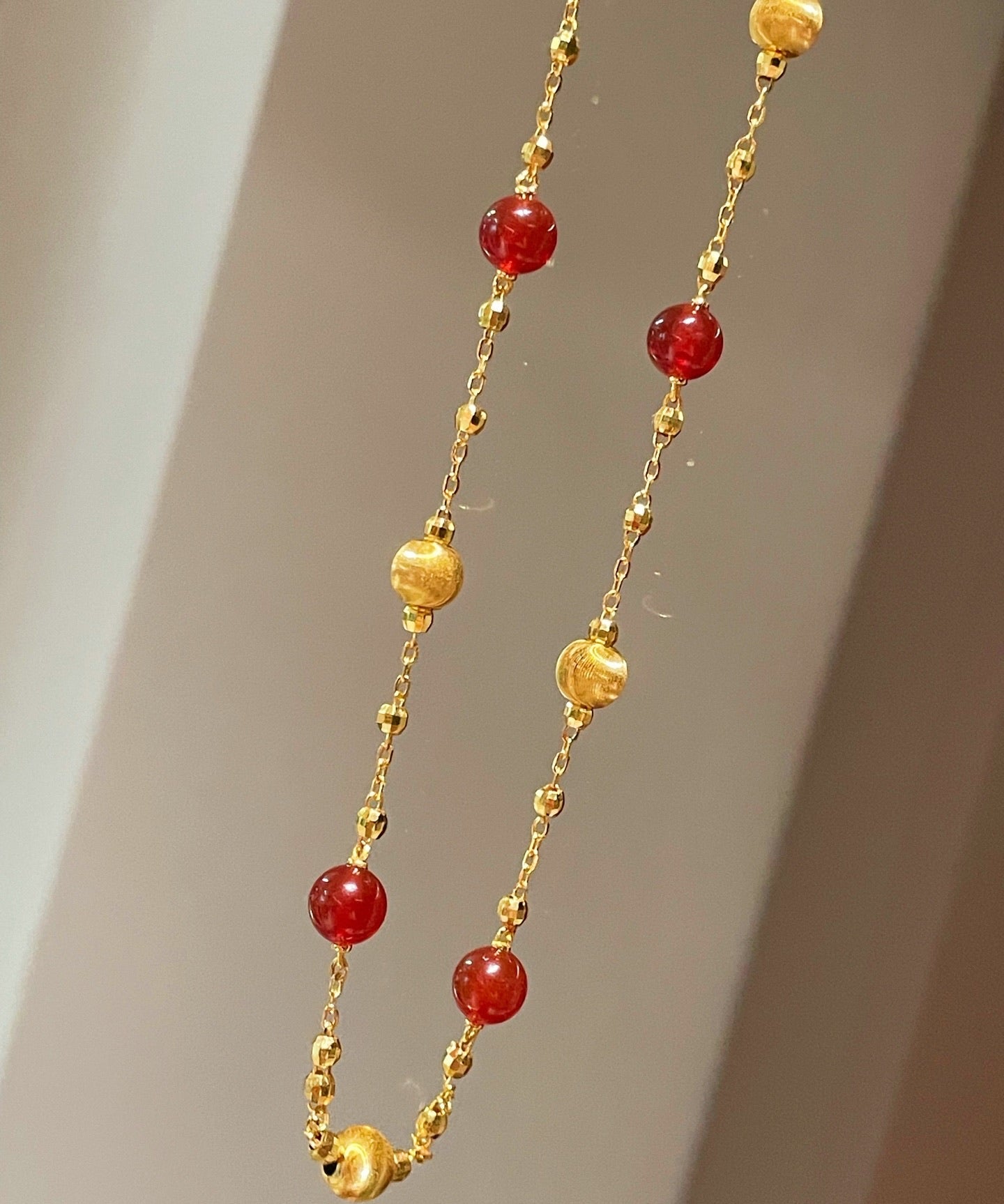 Natural Red Agate & Brushed Gold Beaded Starry Sky Necklace - floysun
