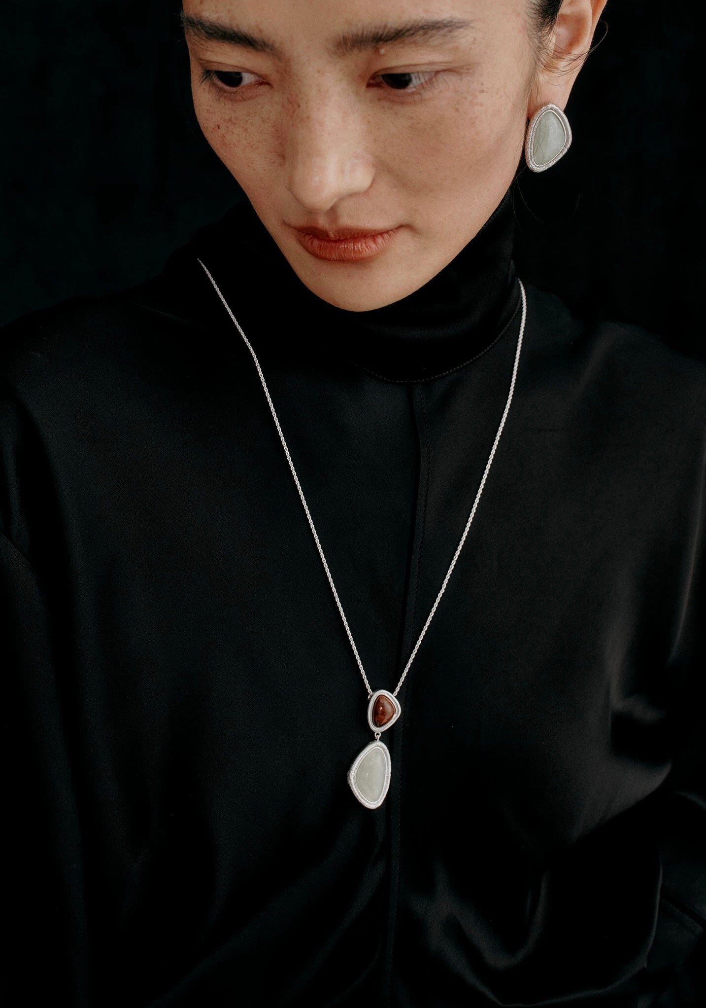 Natural Stone Geometric Layered Pendant Necklace - floysun