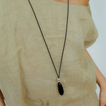 Noir Drop – Adjustable Black Onyx Teardrop Necklace - floysun