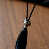 Noir Drop – Adjustable Black Onyx Teardrop Necklace - floysun