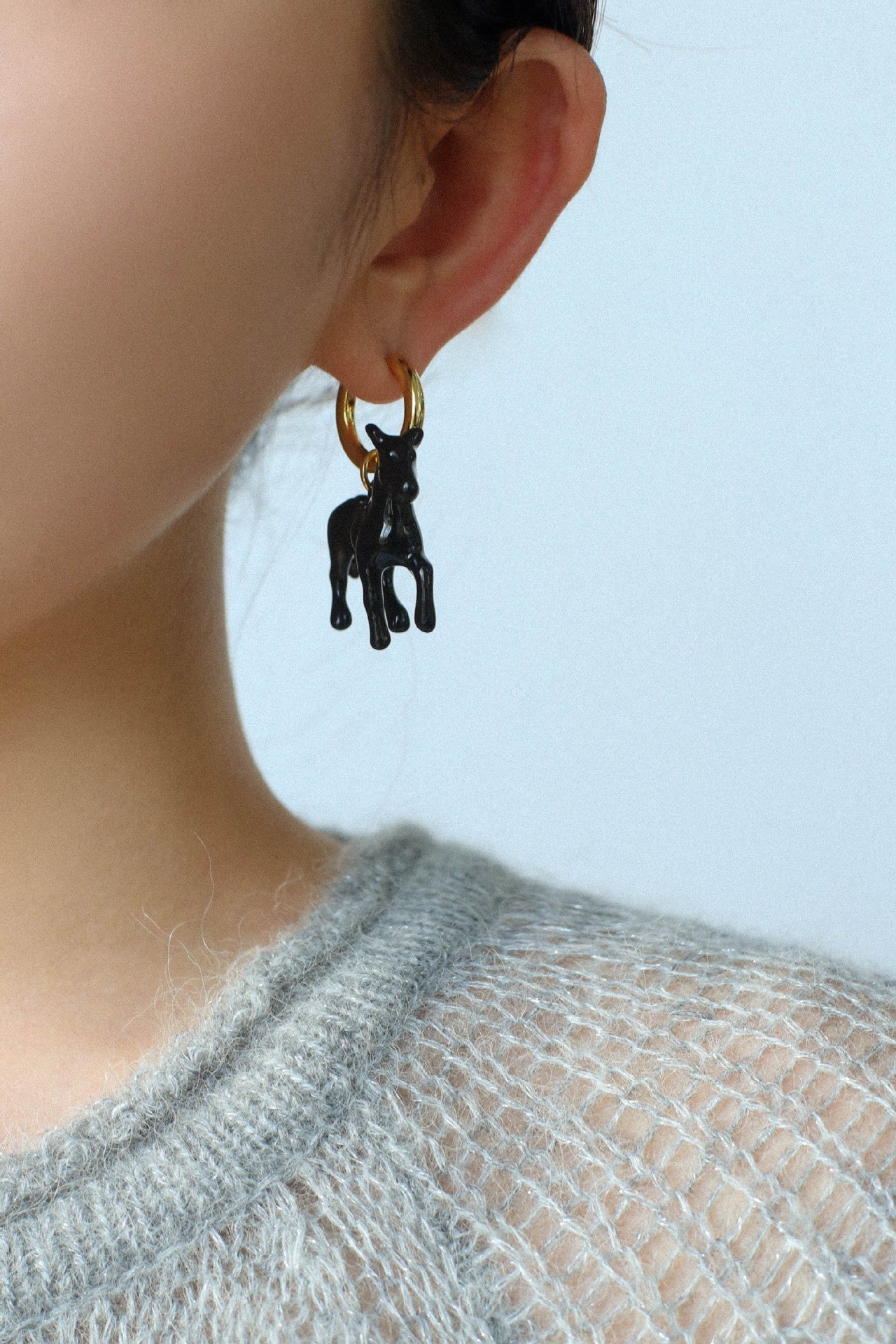 Nomadic Horse Enamel Drop Earrings – 3D Horse Design - floysun