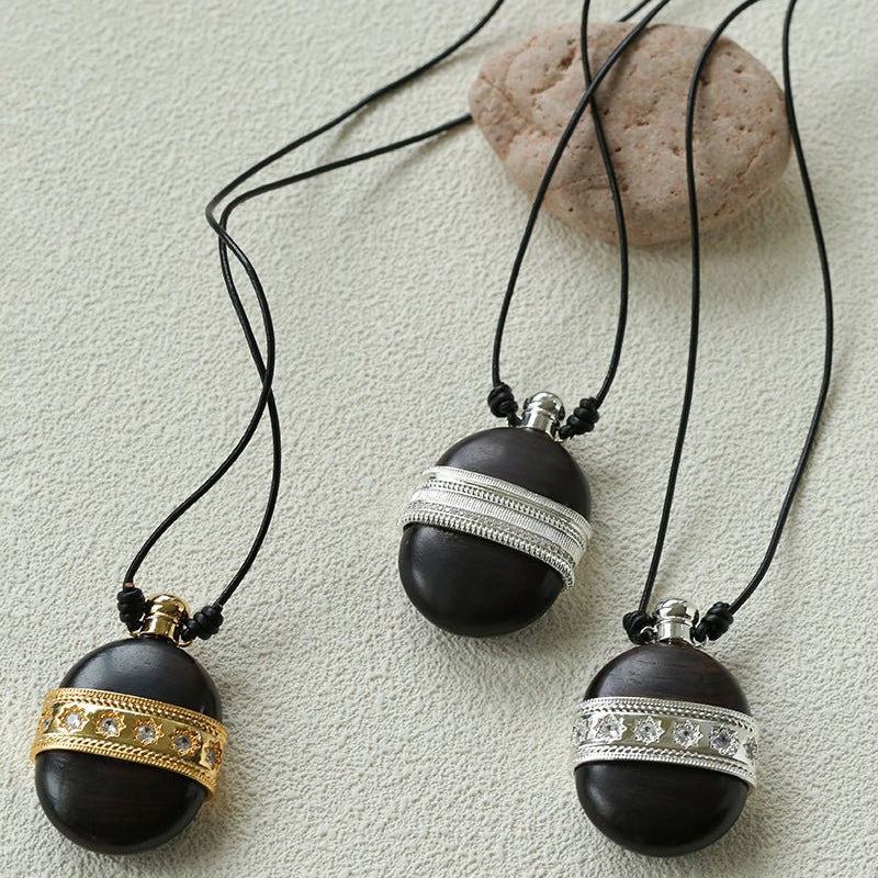 Nomadic Spirit Sandalwood Flask Necklace - floysun