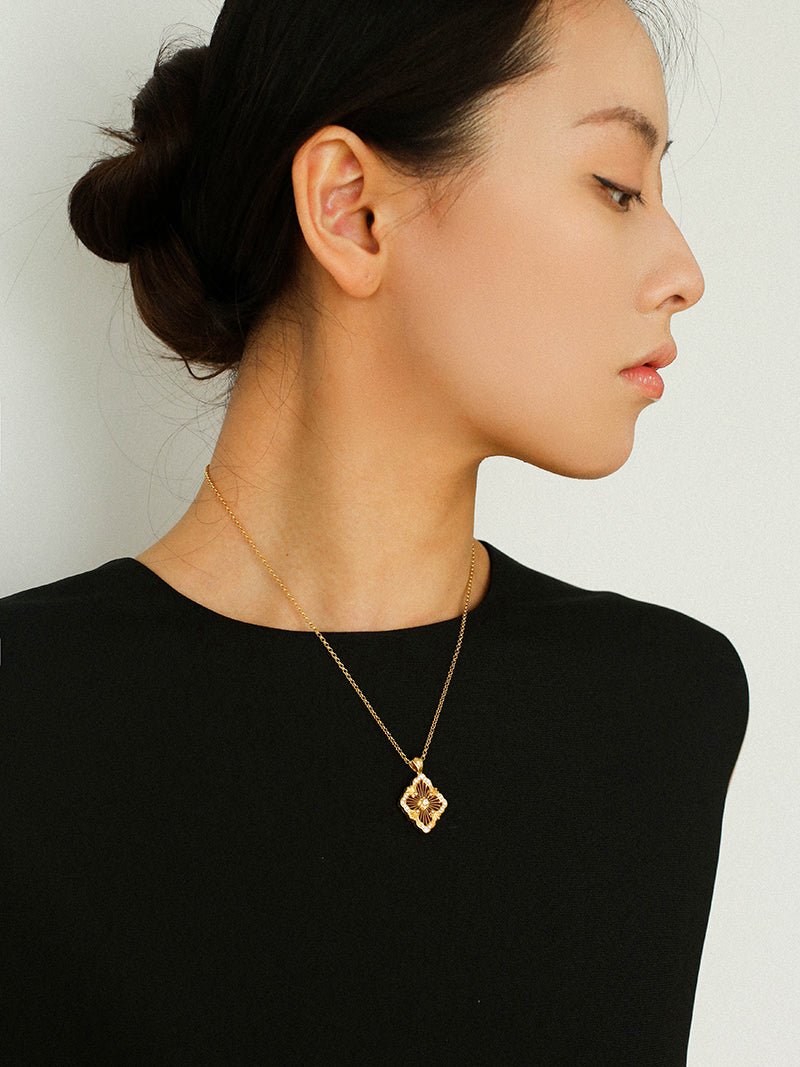 Opera Tulle Lace Clover Necklace - floysun