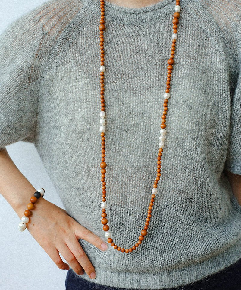 Oriental Luxe Long Sandalwood & Pearl Necklace - floysun