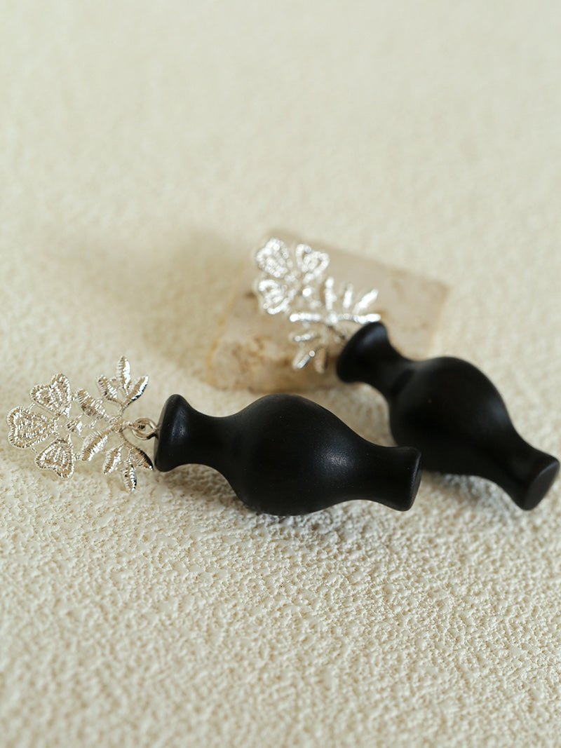Original Design – Ebony Vase & Lace Vintage Aesthetic Earrings - floysun