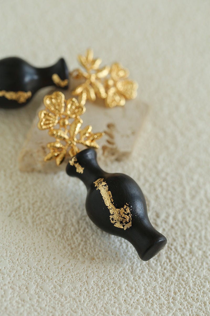 Original Design – Ebony Vase & Lace Vintage Aesthetic Earrings - floysun