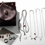 Original Design Embracing Heart Cord Necklace - floysun