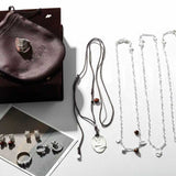 Original Design Embracing Heart Cord Necklace - floysun