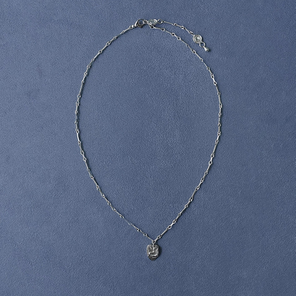 Original Design Embracing Heart Pendant Necklace - floysun