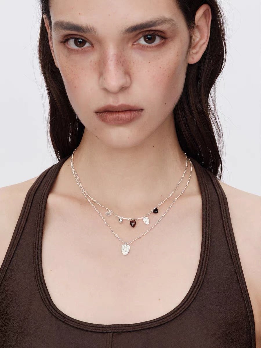 Original Design Embracing Heart Pendant Necklace - floysun