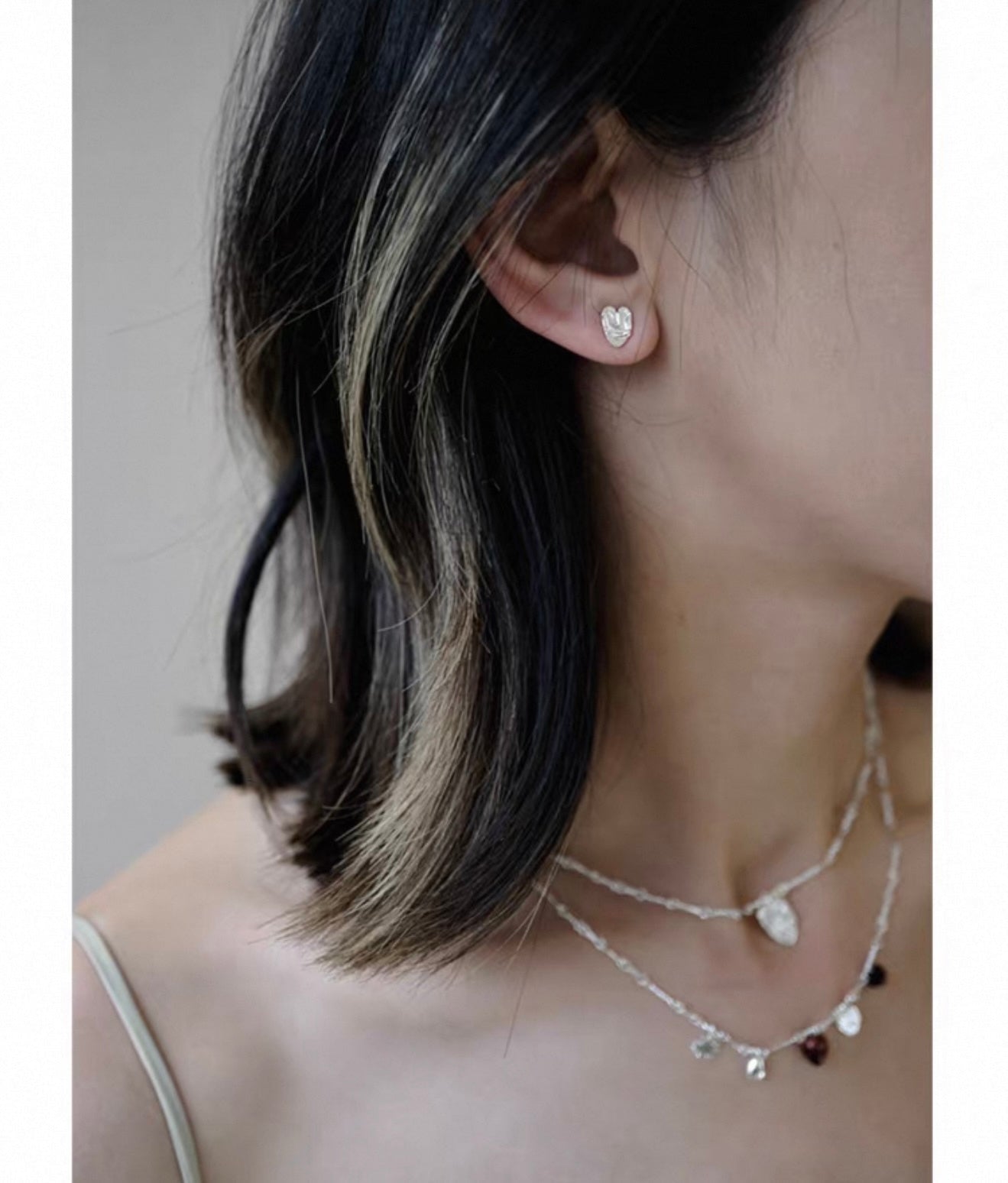 Original Design Embracing Heart Stud Earrings - floysun