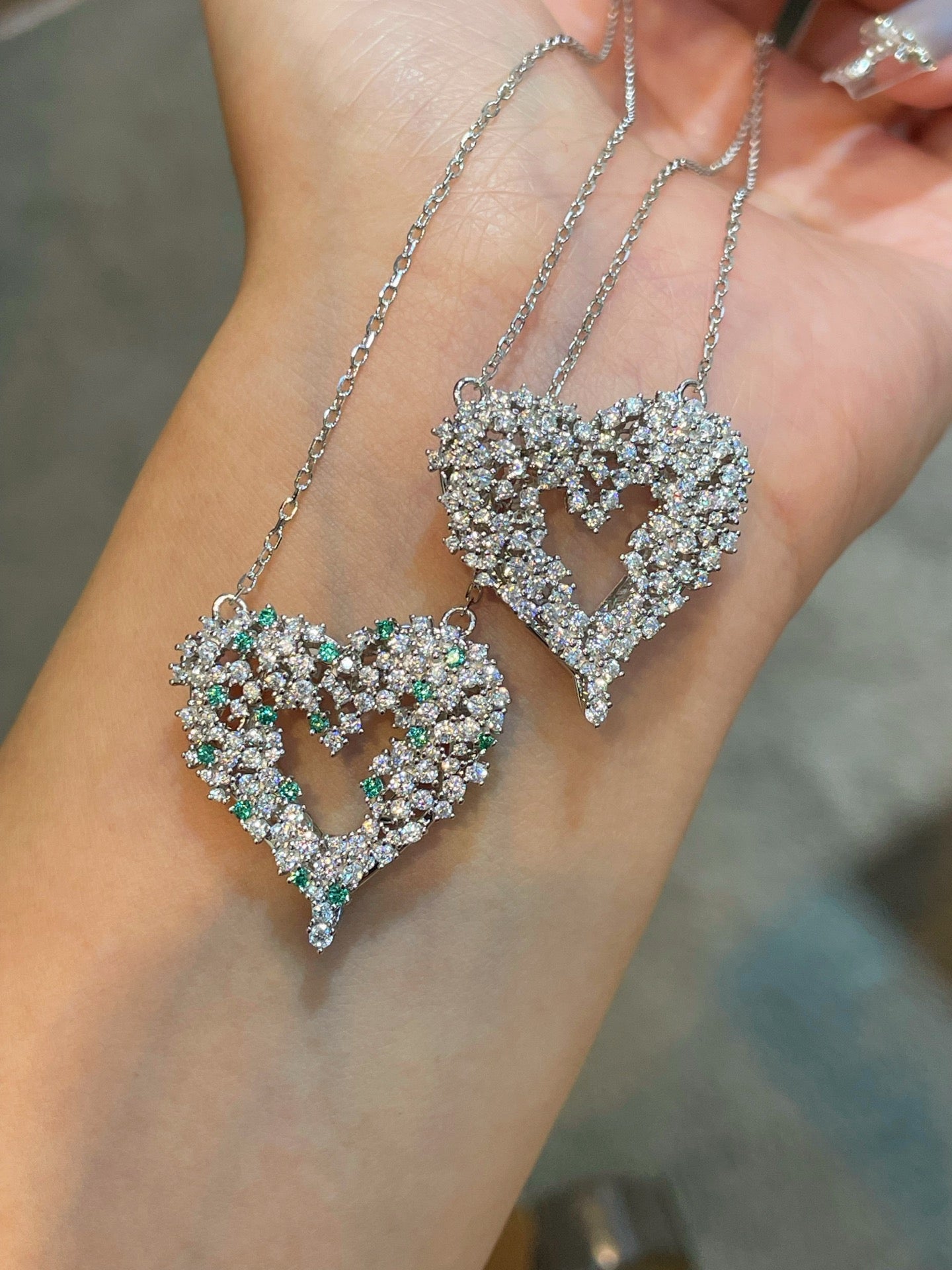 Paraiba-Colour Gradient Sparkling Heart Pendant Necklace - floysun