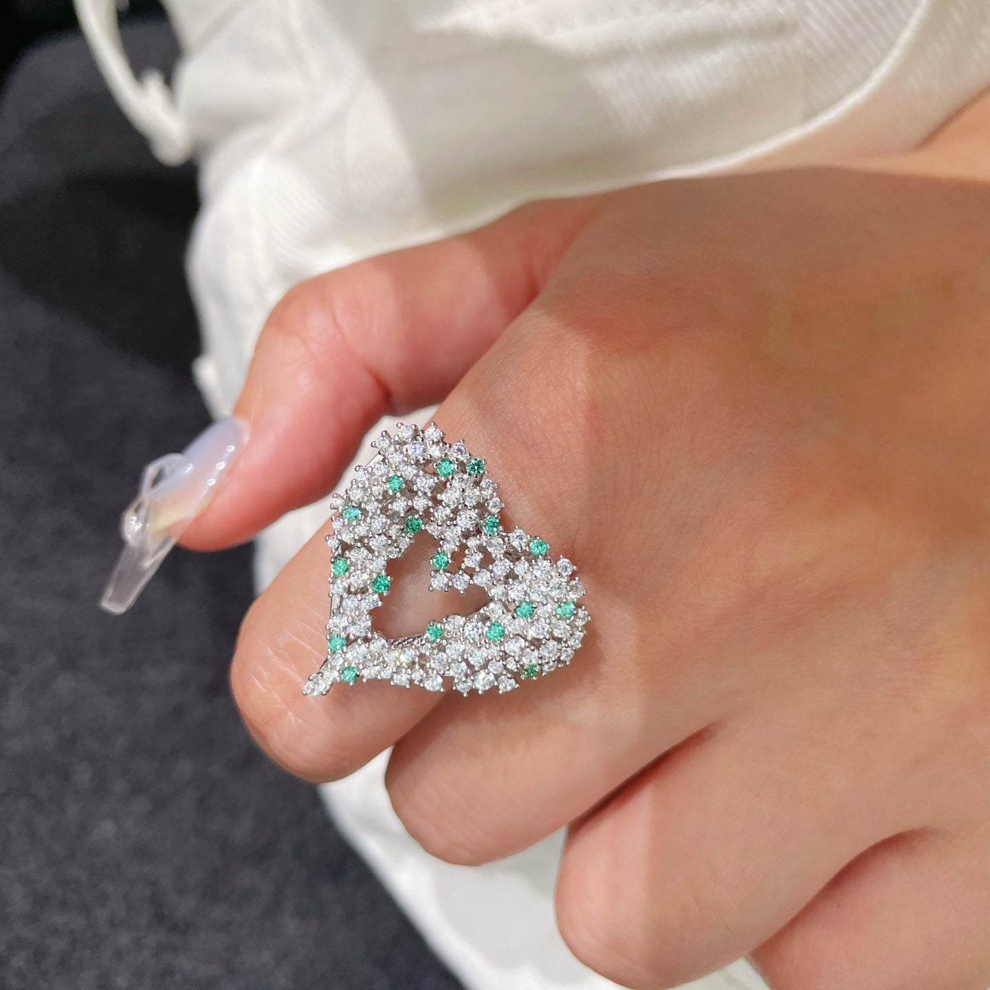 Paraiba-Colour Gradient Sparkling Heart Statement Ring - floysun