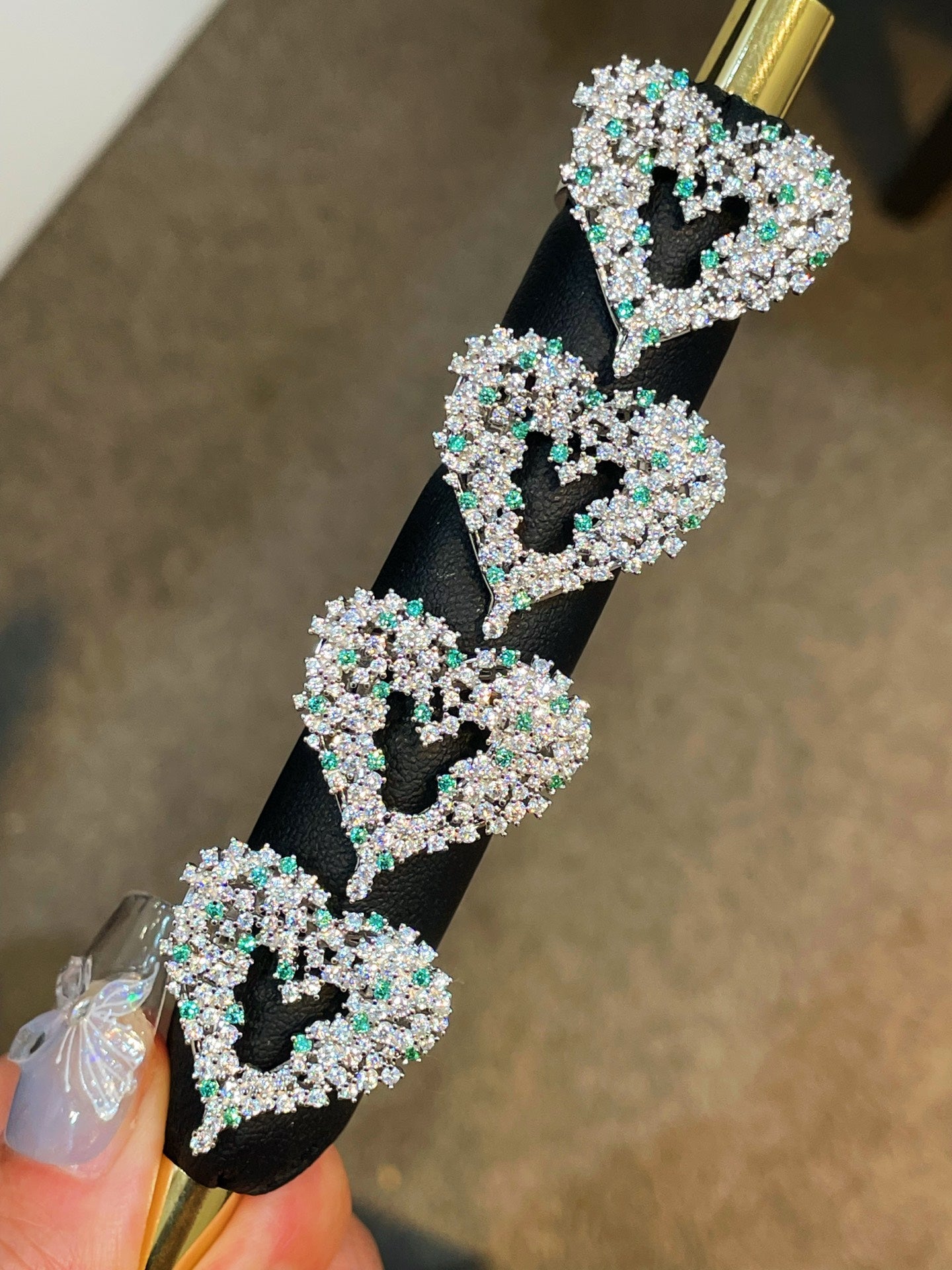 Paraiba-Colour Gradient Sparkling Heart Statement Ring - floysun