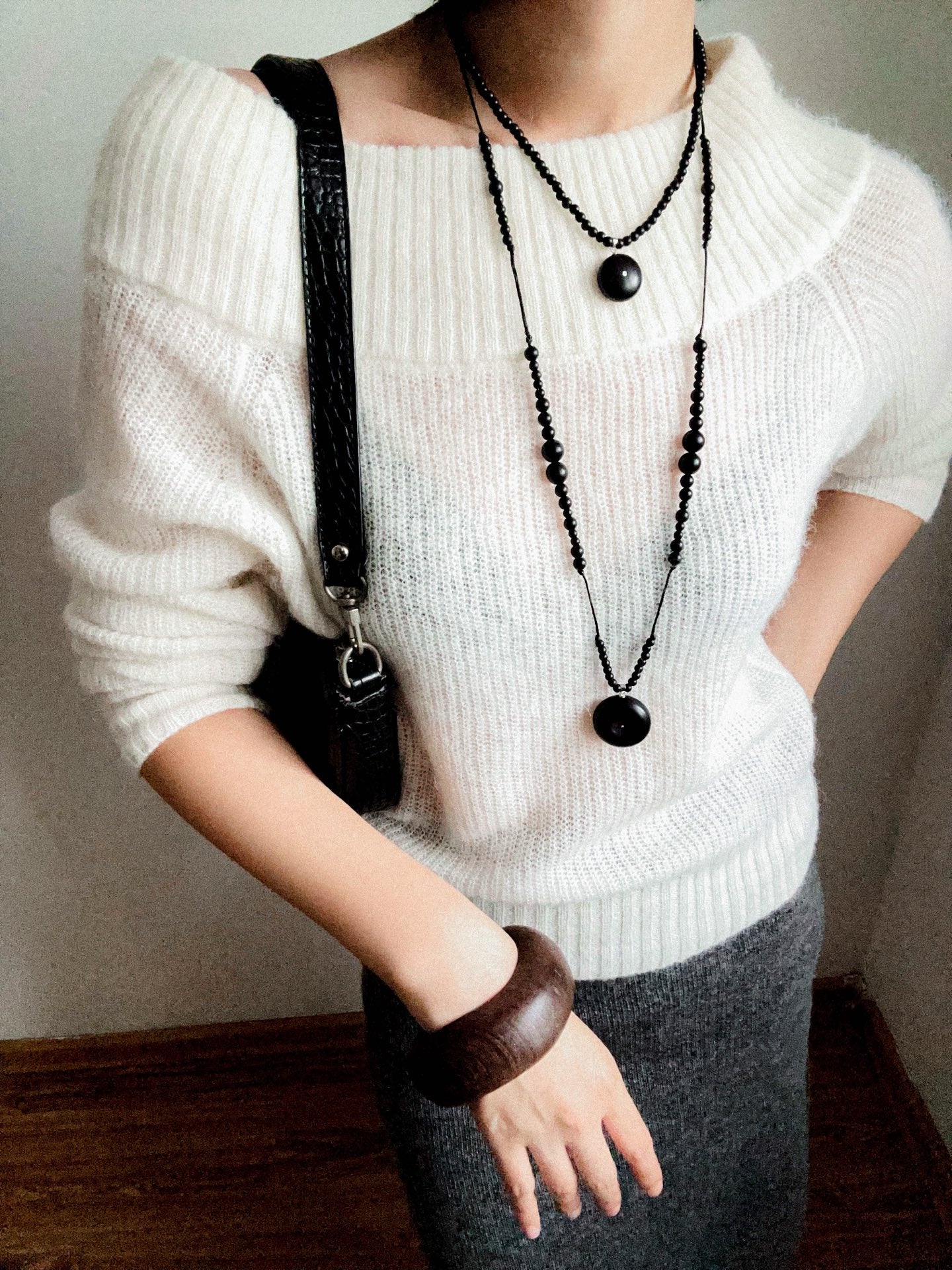 Peace Fruit Ebony Wood Necklace - floysun