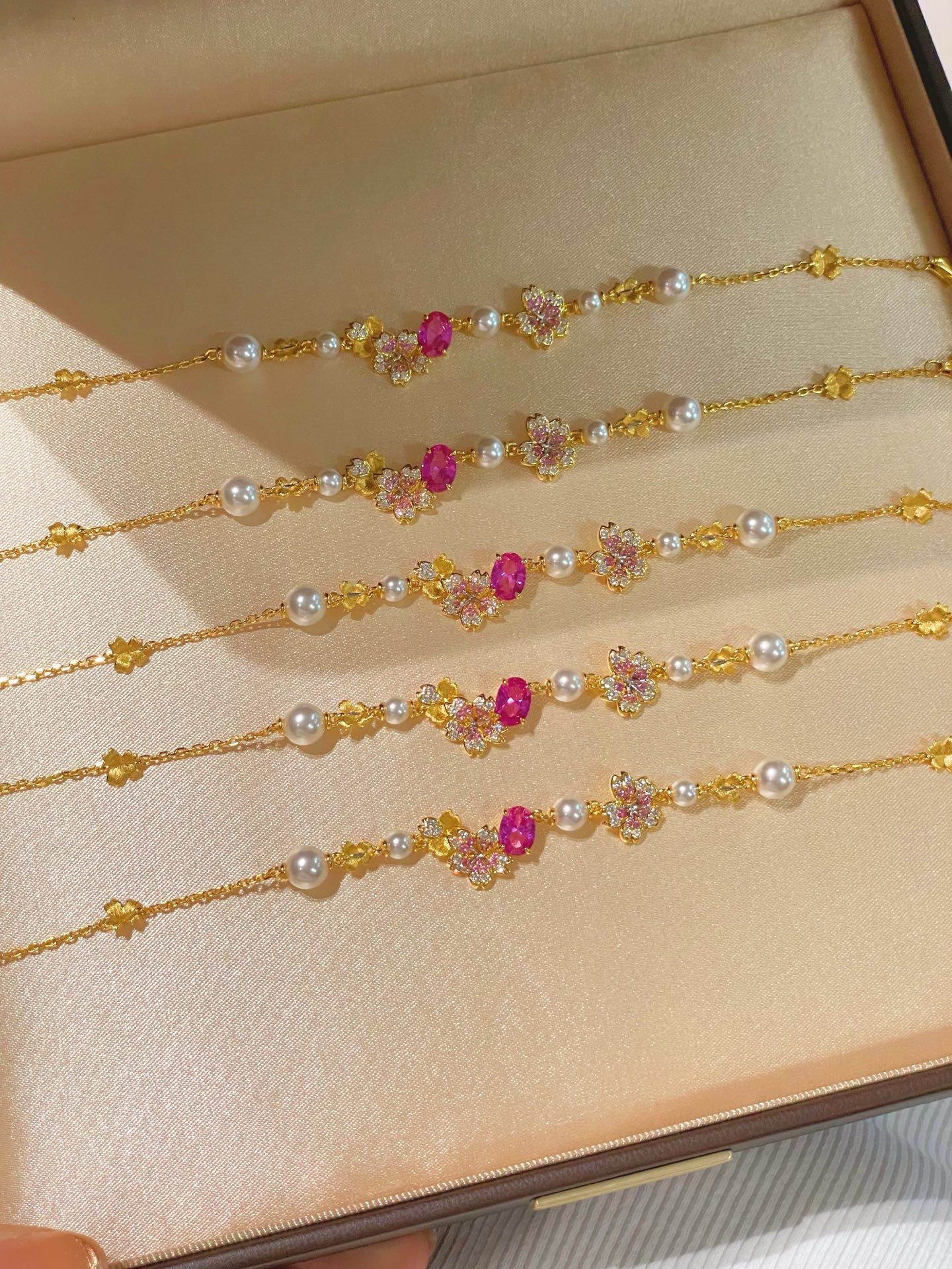 Pink Sapphire Floral Pearl Bracelet - floysun