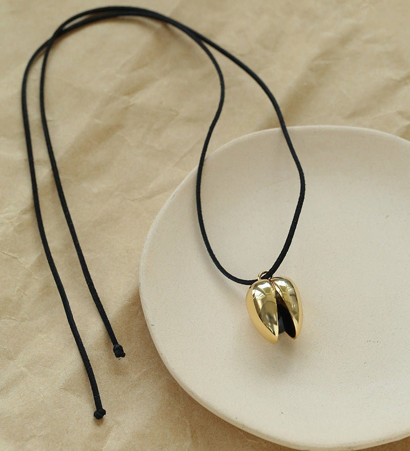 Pistachio Bloom & Onyx Black Cord Necklace - Gold - floysun
