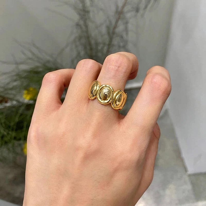 Polished Oval Sculptural Band Ring - floysun