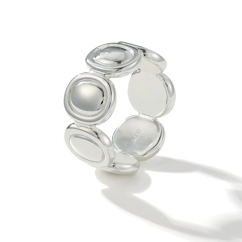 Polished Oval Sculptural Band Ring - floysun