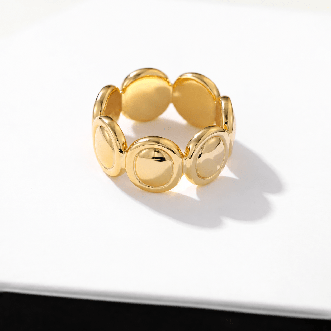 Polished Oval Sculptural Band Ring - floysun