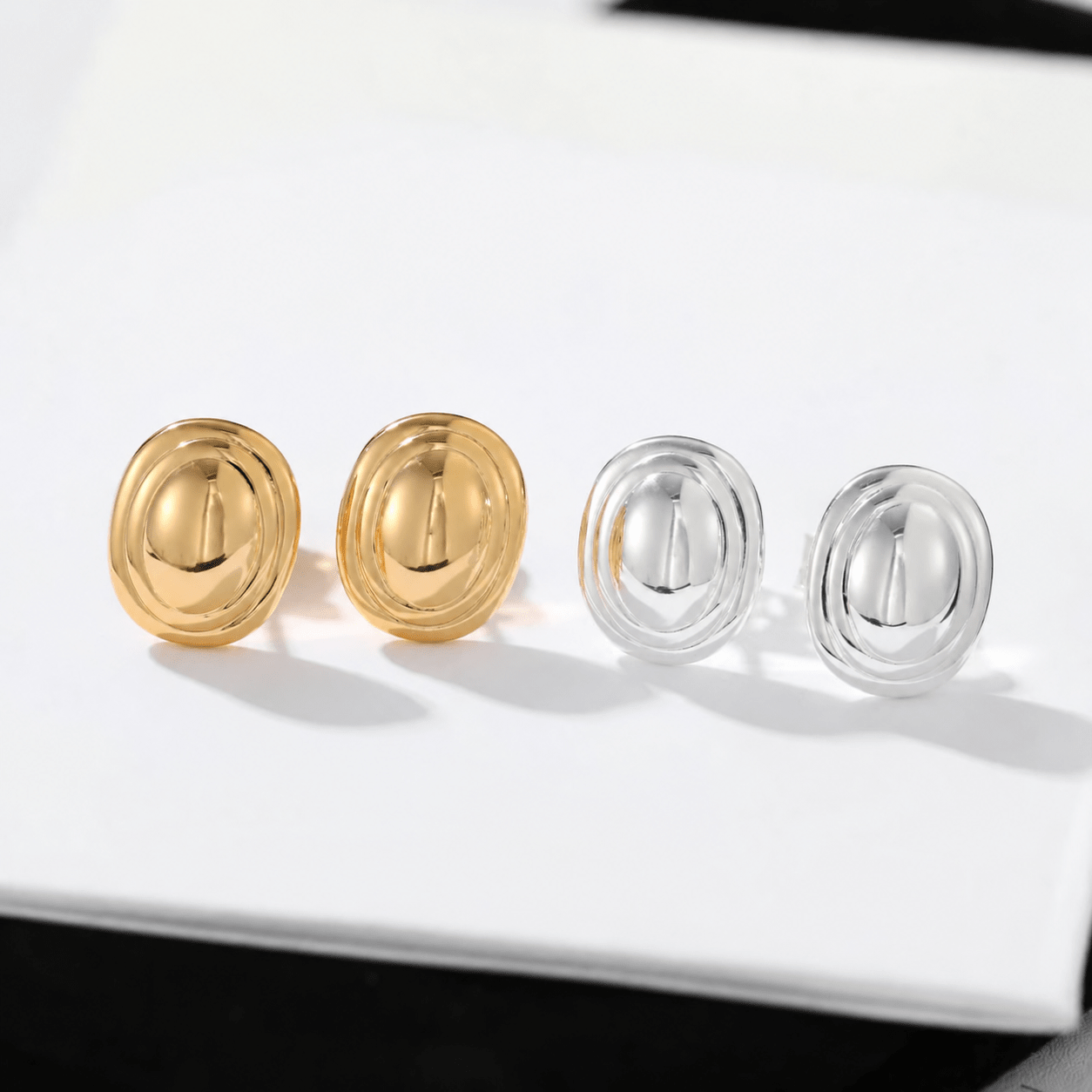 Polished Oval Sculptural Stud Earrings - floysun