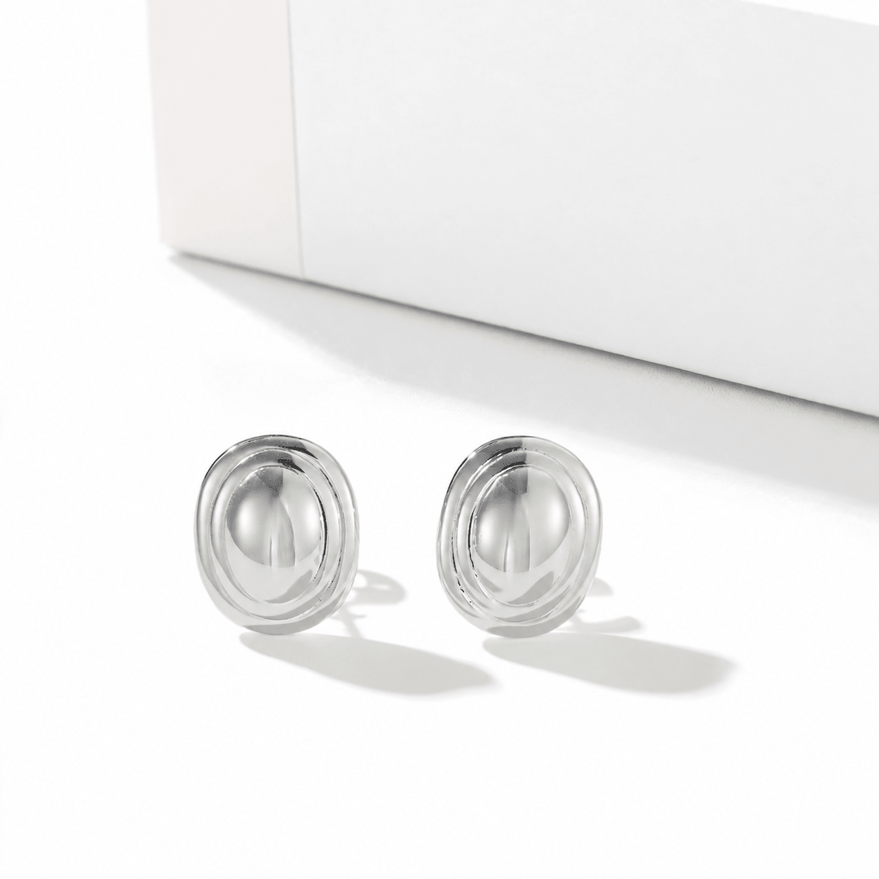 Polished Oval Sculptural Stud Earrings - floysun