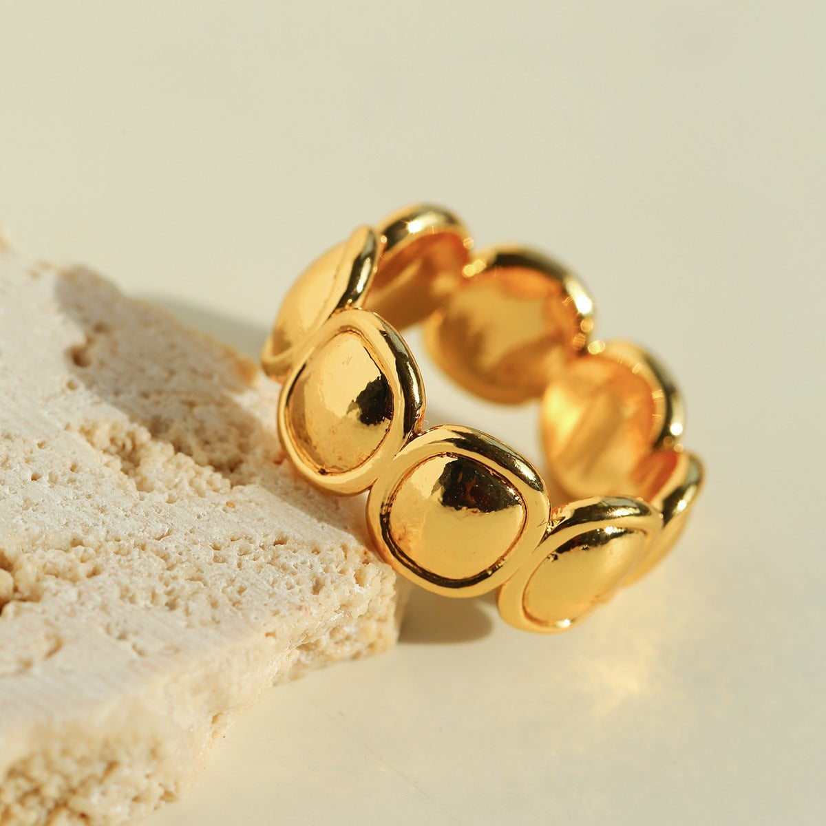 Polished Oval Statement Ring - floysun
