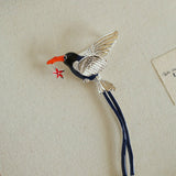 Princess - Inspired Enamel Magpie Brooch - floysun
