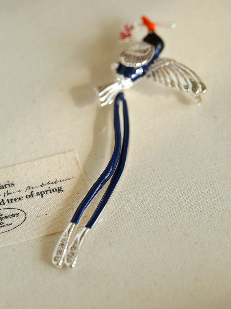 Princess - Inspired Enamel Magpie Brooch - floysun