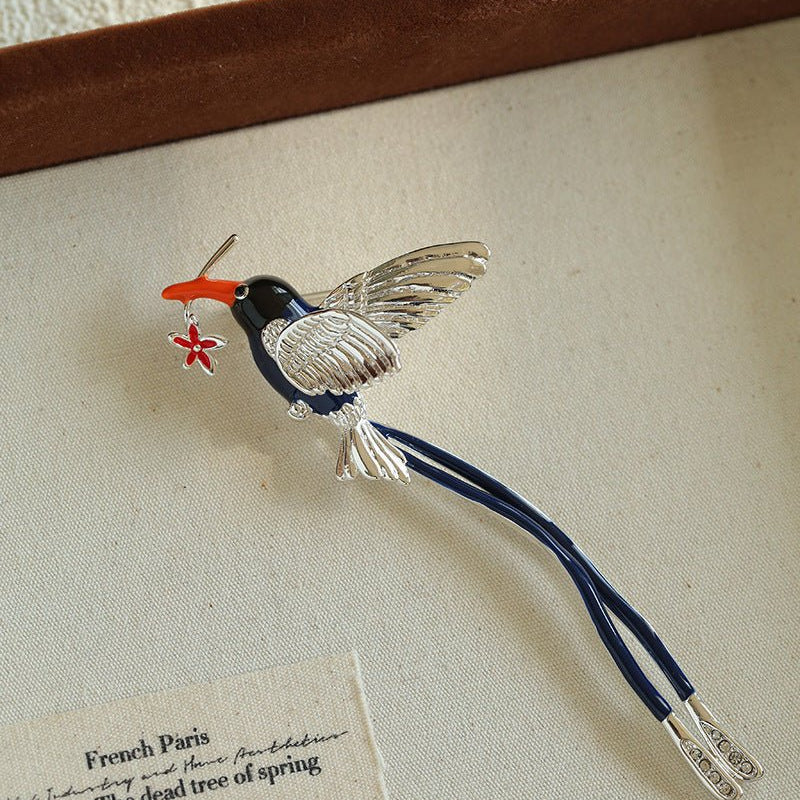 Princess - Inspired Enamel Magpie Brooch - floysun