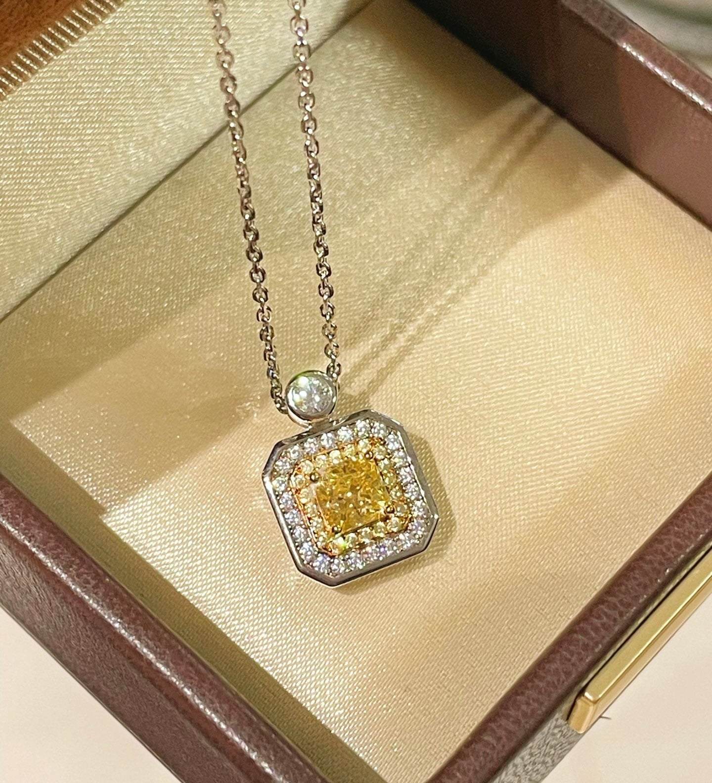 Radiant Yellow Diamond Perfume Bottle Necklace - floysun