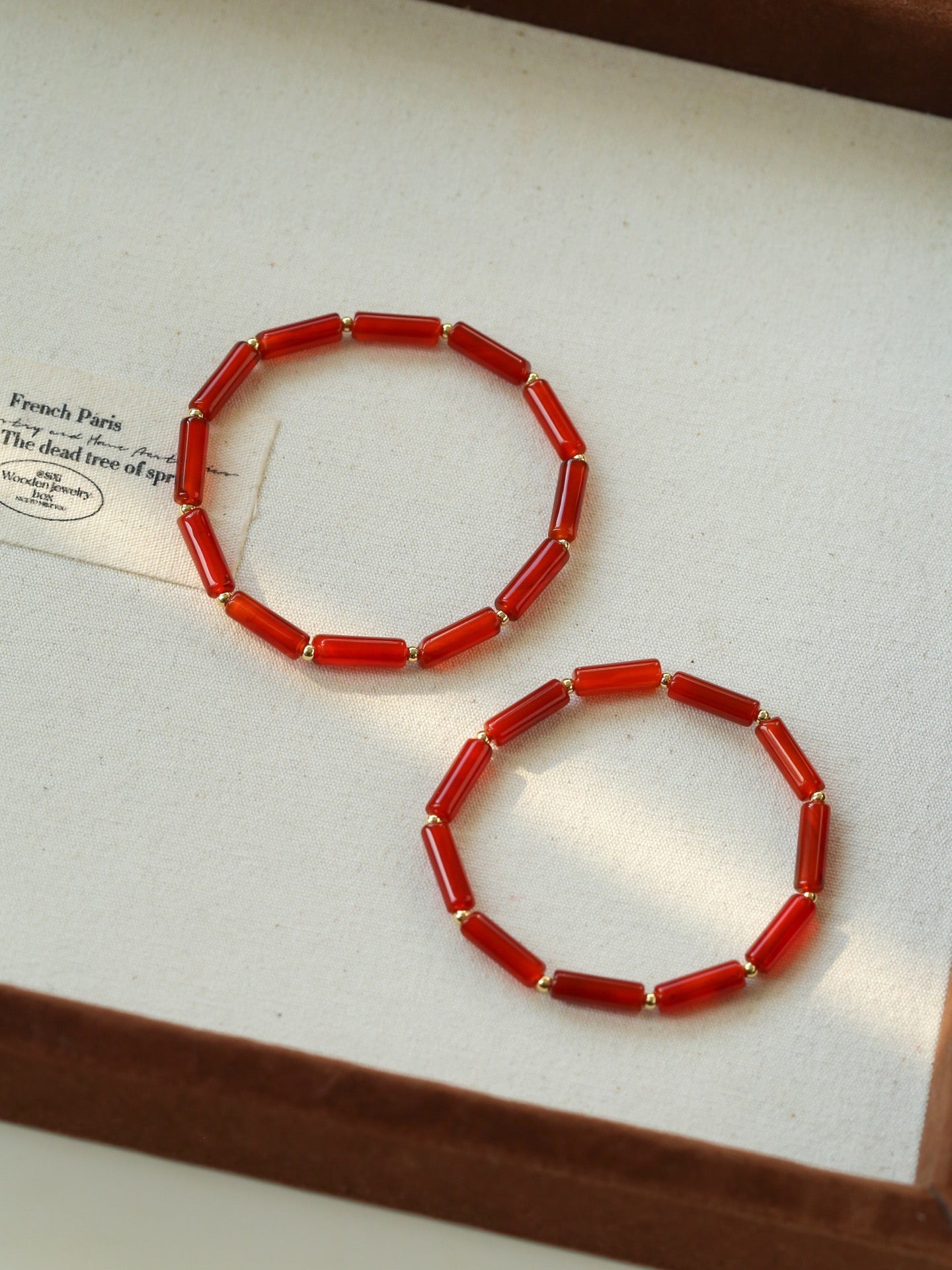 Red Agate & Gold Bead Stretch Bracelet - floysun