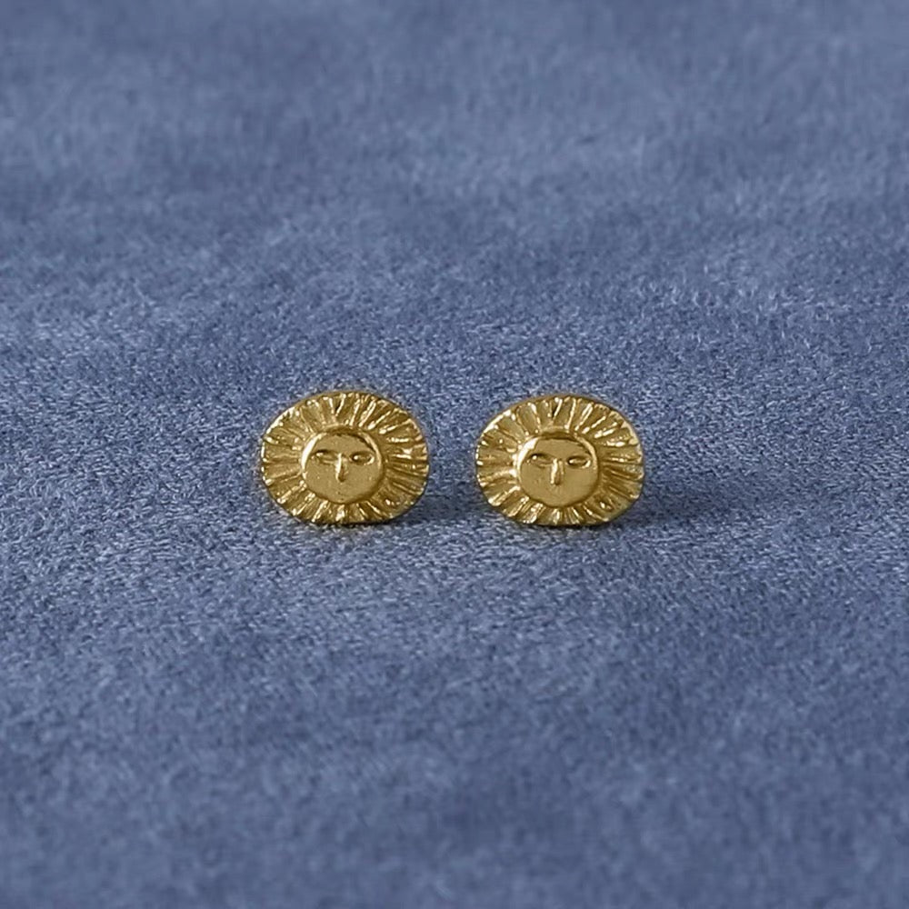 Retro Coastal Trident Stud Earrings - Handcrafted S925 Sterling Silver Mini Poseidon Talisman - floysun