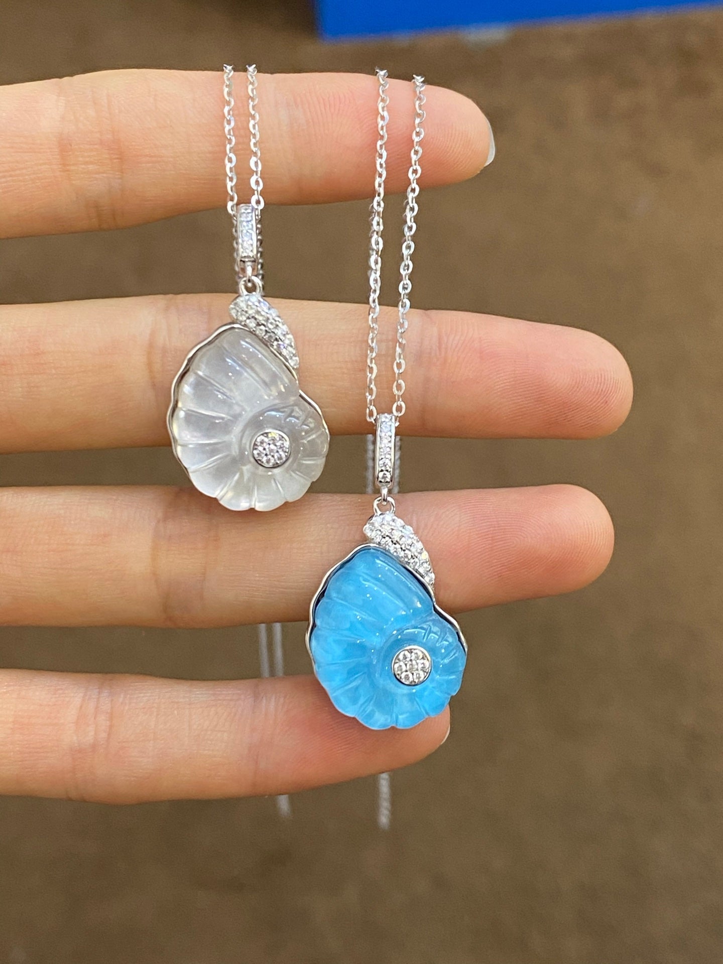 Retro Nautical - Style Conch Pendant Necklace — Natural Crystal Necklace - floysun