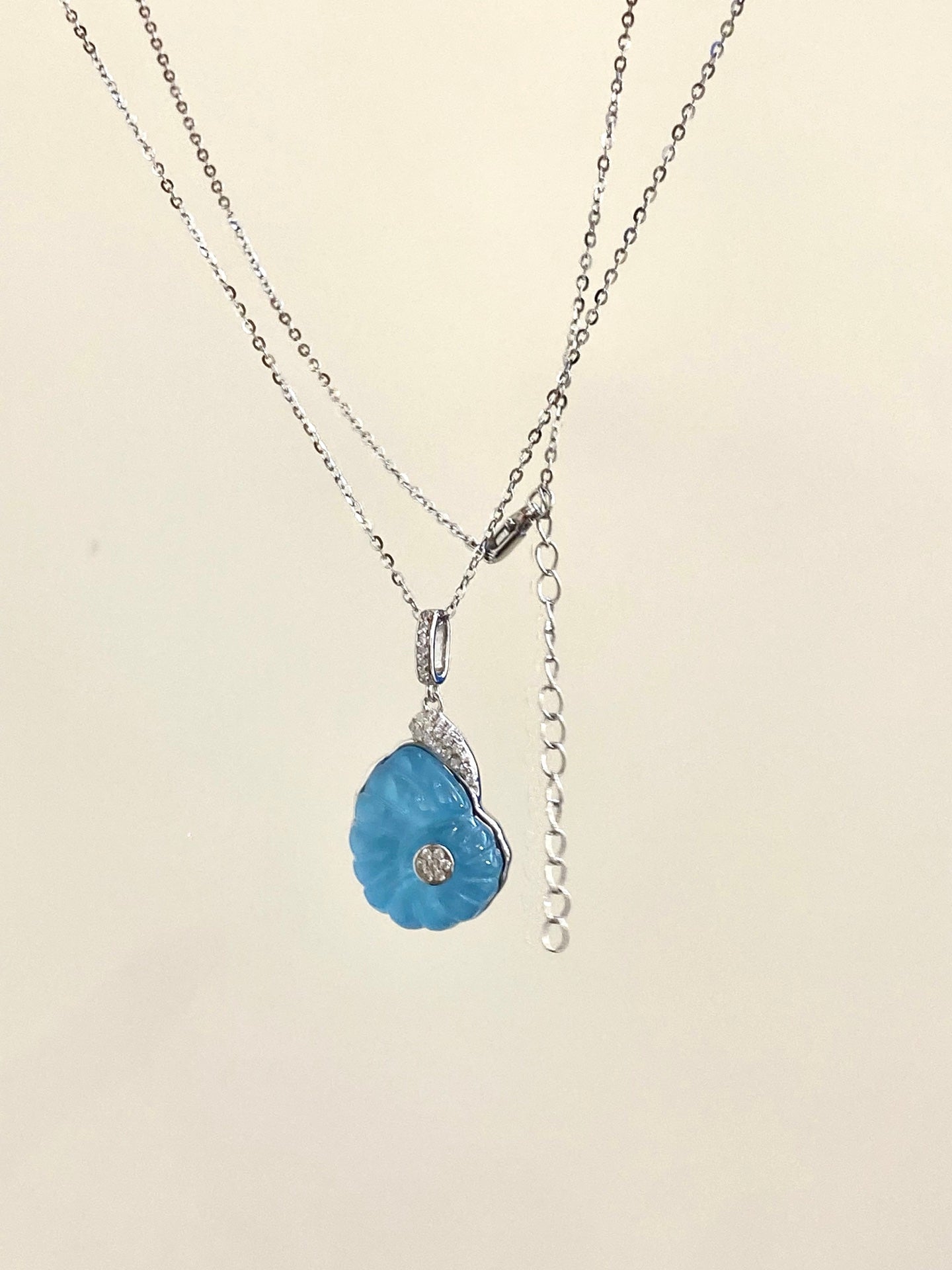Retro Nautical - Style Conch Pendant Necklace — Natural Crystal Necklace - floysun