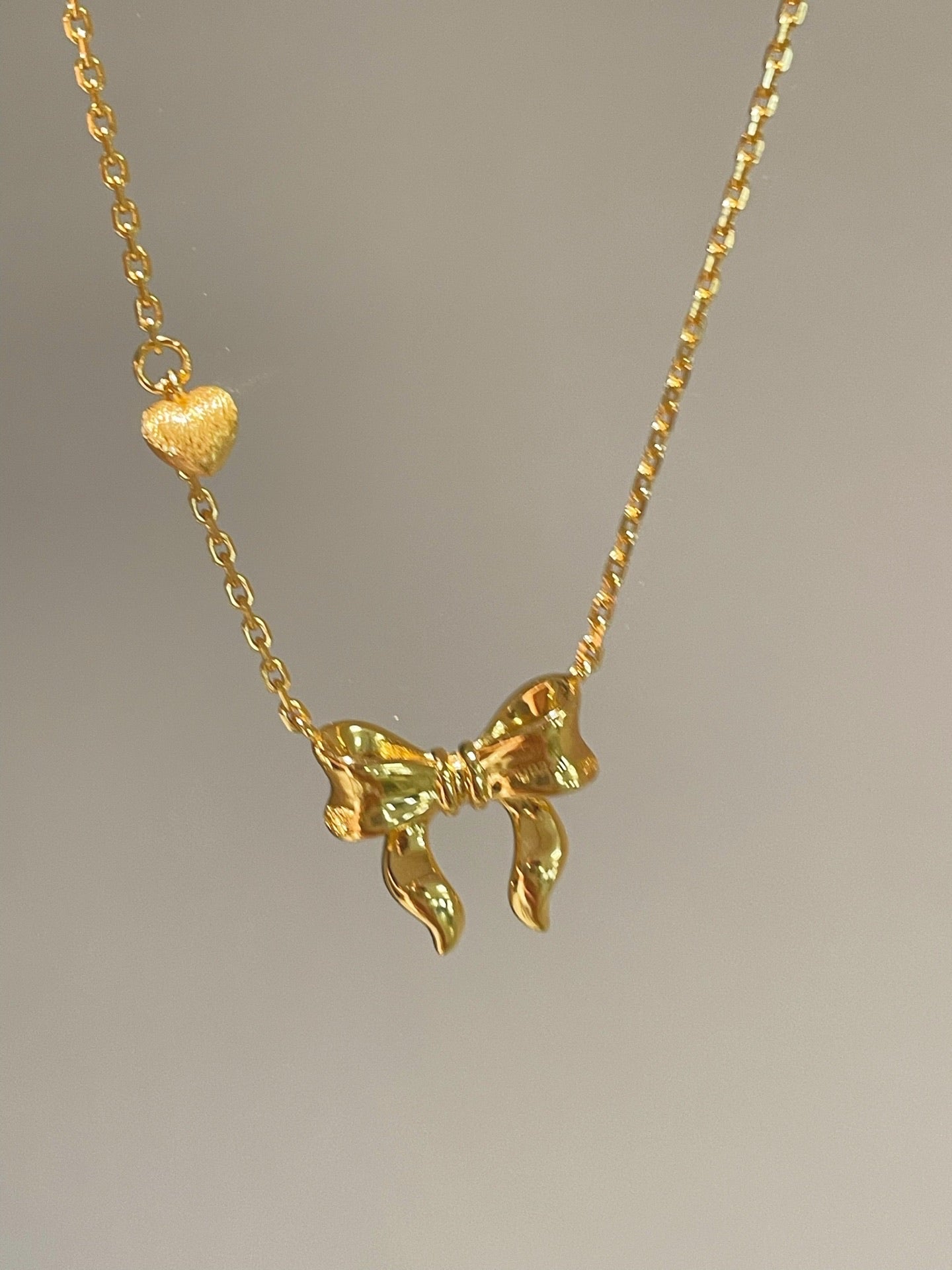 Reversible Bow Pendant Necklace - floysun
