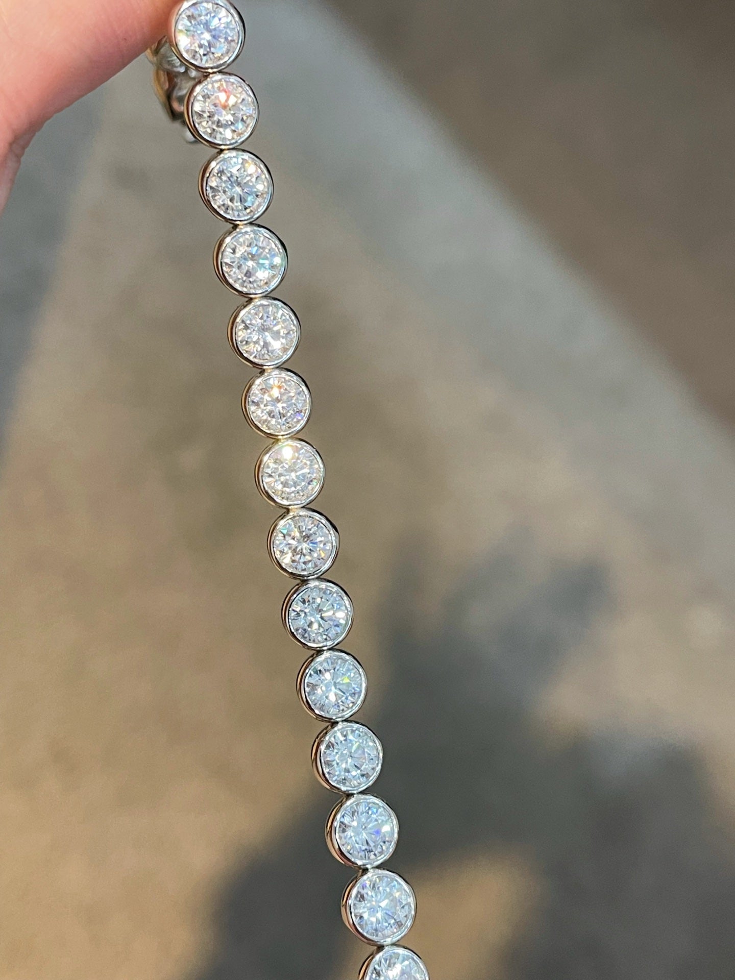 Round Bezel Tennis Bracelet - floysun